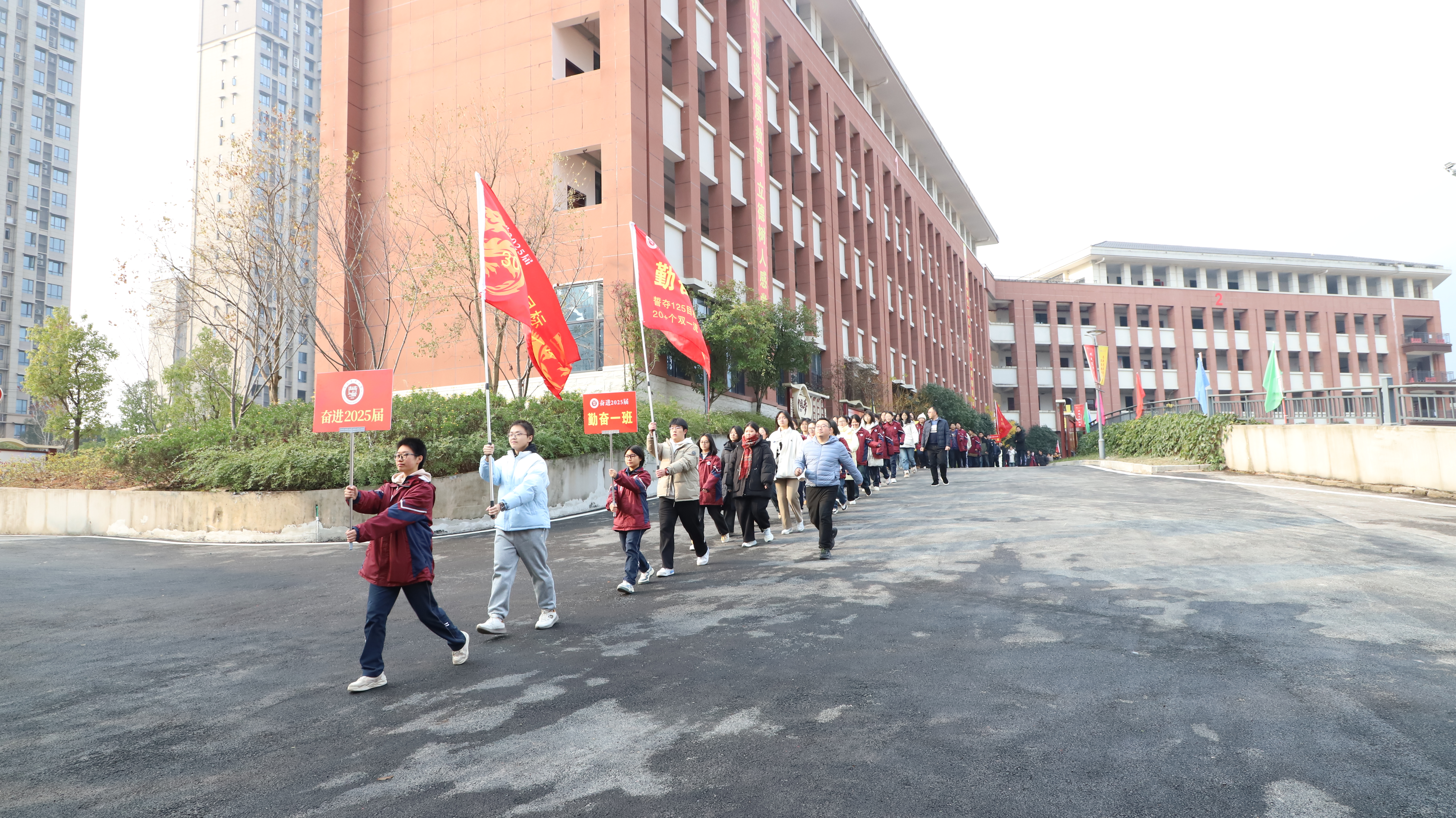 时博手机在线官网2025届“迎新折芳桂”高三嘉年华火热来袭